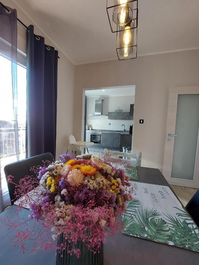 Family Apartment Cathy Galižana Exteriör bild